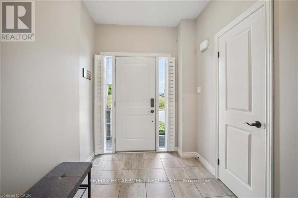 81 Beasley Grove, Hamilton (Meadowlands), Ontario  L9K 0J7 - Photo 6 - X12408830