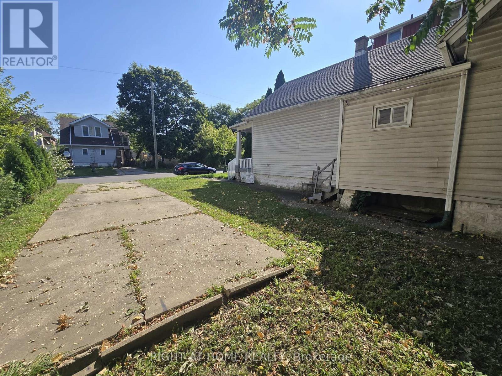 939 Wellington Street, Windsor, Ontario  N9A 5K2 - Photo 18 - X12408846