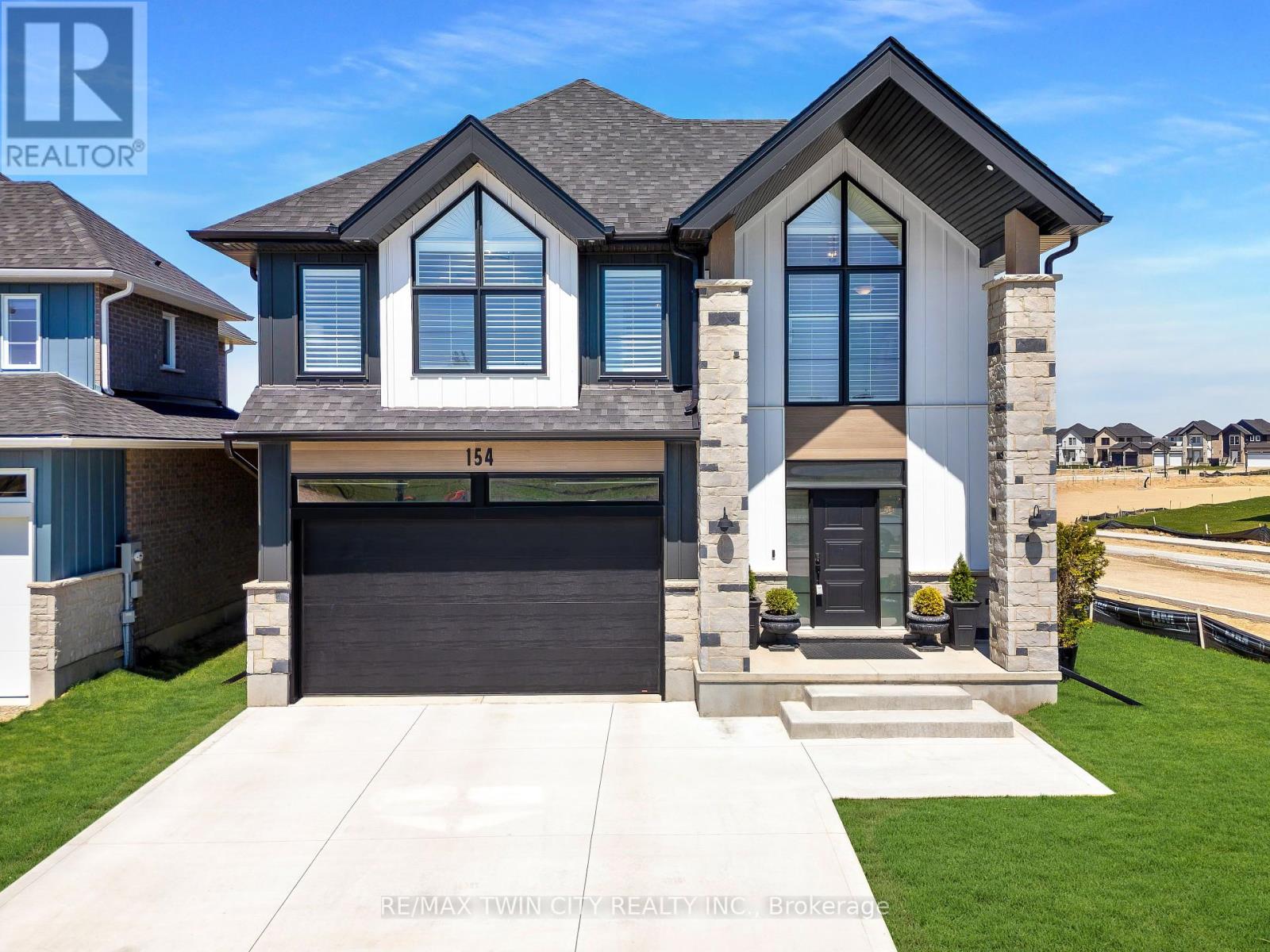 154 Dempsey Drive, Stratford, Ontario  N5A 0R5 - Photo 1 - X12408857