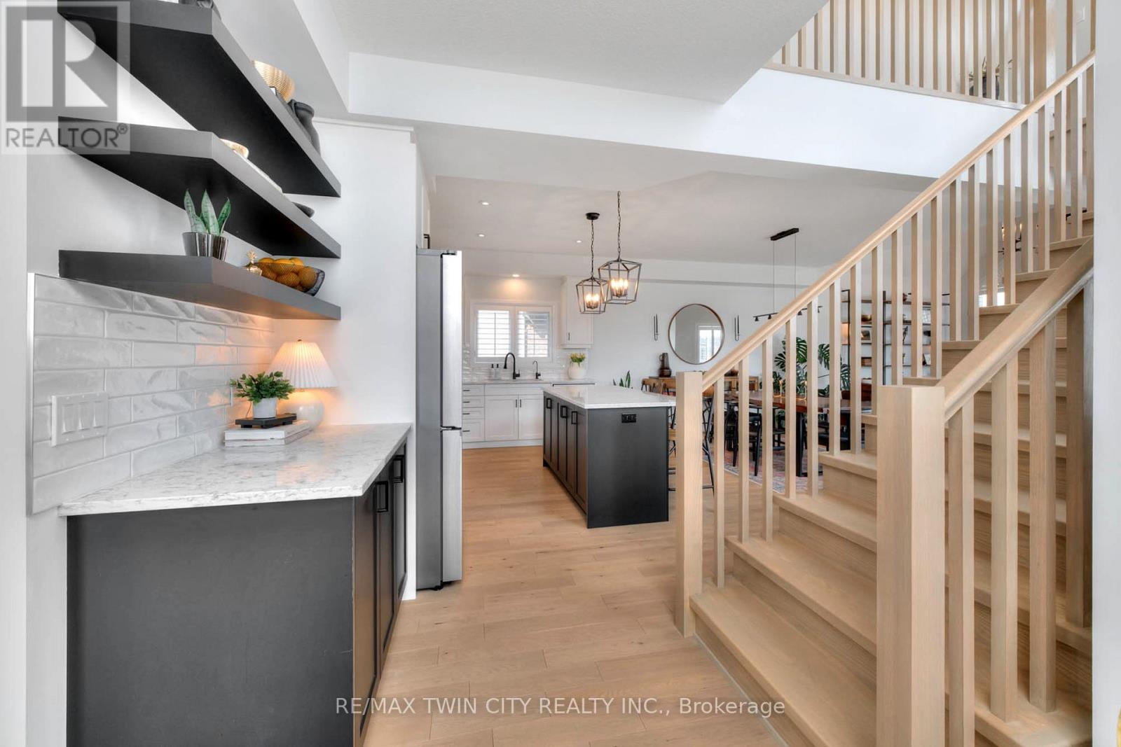 154 Dempsey Drive, Stratford, Ontario  N5A 0R5 - Photo 7 - X12408857