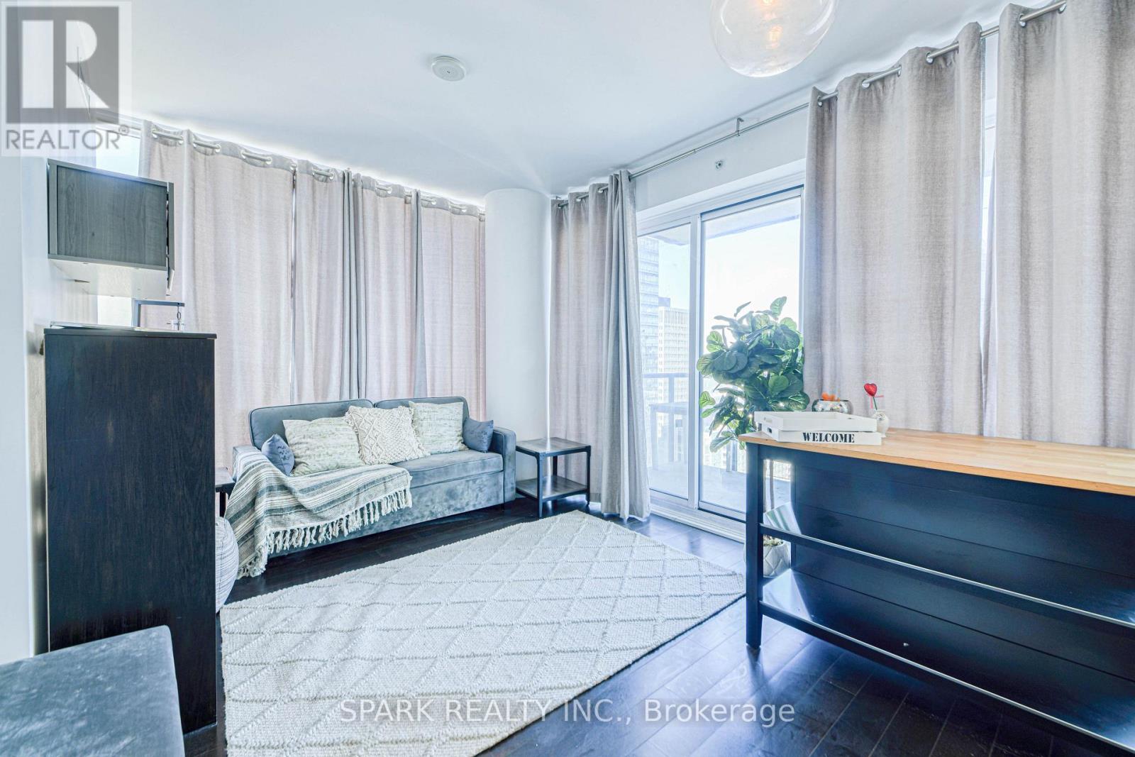 2405 - 15 Grenville Street, Toronto, Ontario  M4Y 1A1 - Photo 5 - C12408923
