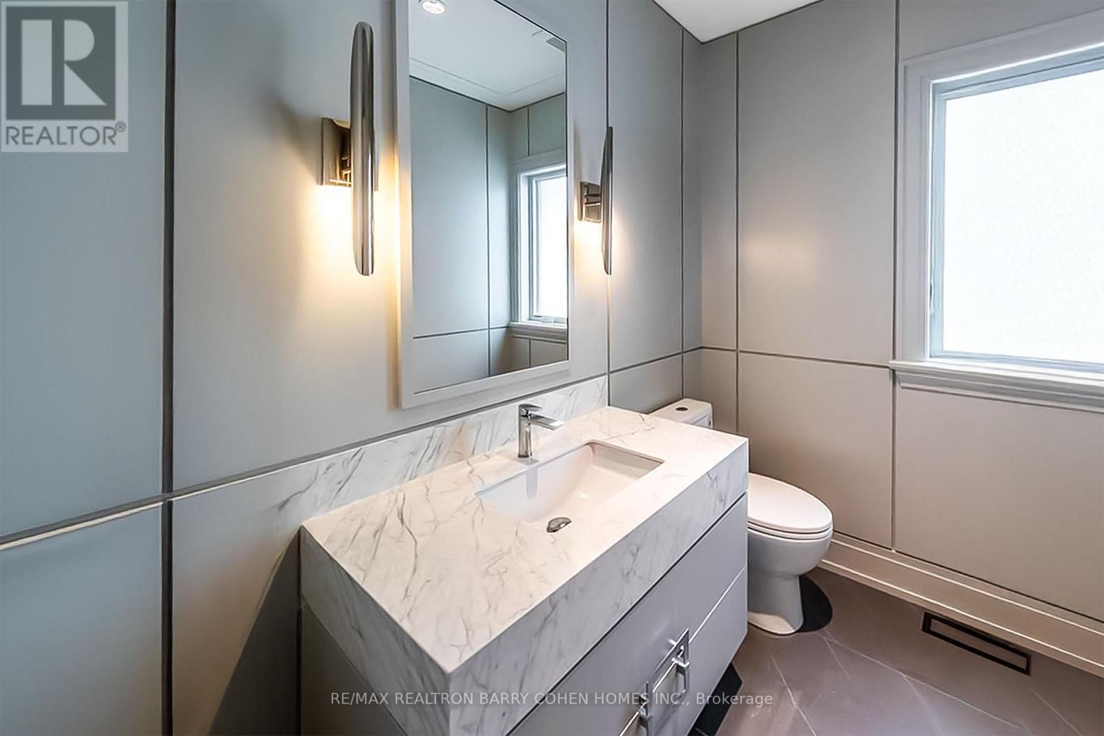 91 Lawrence Crescent, Toronto, Ontario  M4N 1N3 - Photo 7 - C12408941