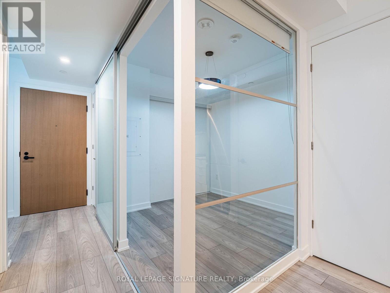 525 - 8 Tippett Road, Toronto, Ontario  M3H 0E7 - Photo 12 - C12408951