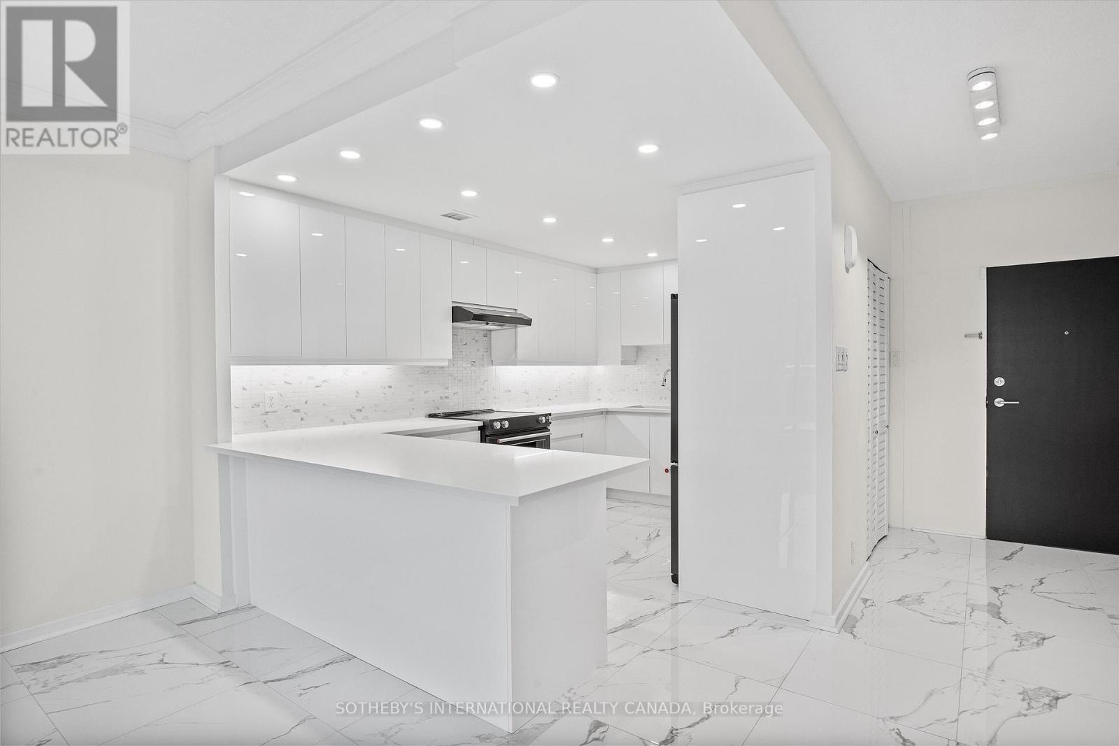 408 - 55a Avenue Road, Toronto, Ontario  M5A 2G3 - Photo 4 - C12409041