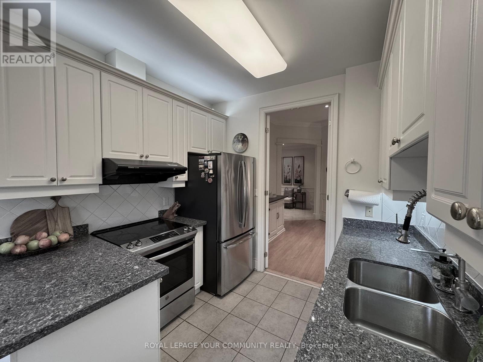 112 - 88 Grandview Way, Toronto (Willowdale East), Ontario  M2N 6V6 - Photo 13 - C12409047
