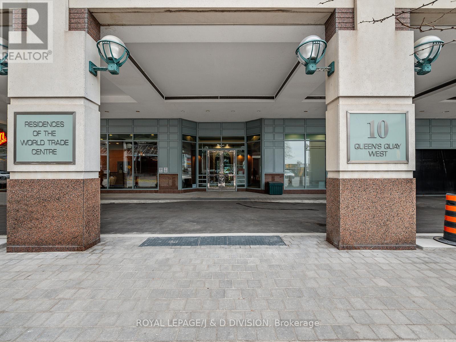 706 - 10 Queens Quay W, Toronto, Ontario  M5J 2R9 - Photo 2 - C12409062