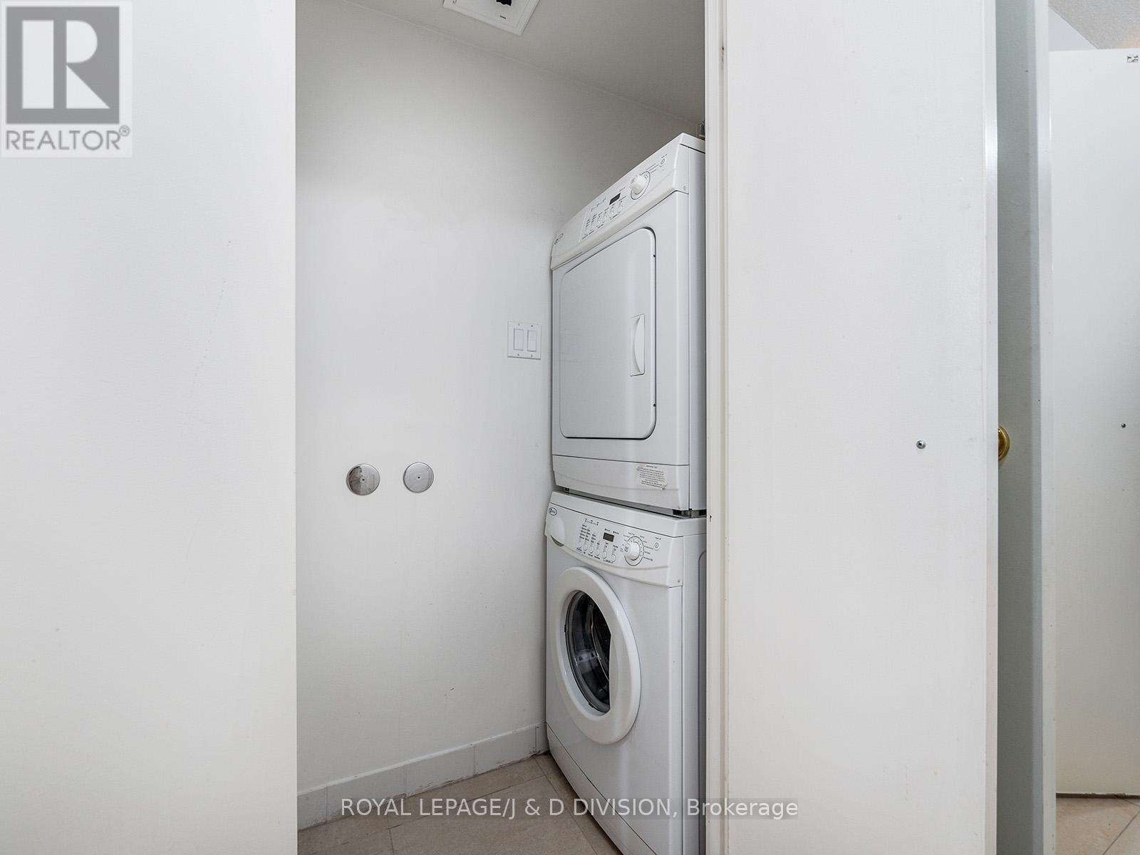 706 - 10 Queens Quay W, Toronto, Ontario  M5J 2R9 - Photo 21 - C12409062
