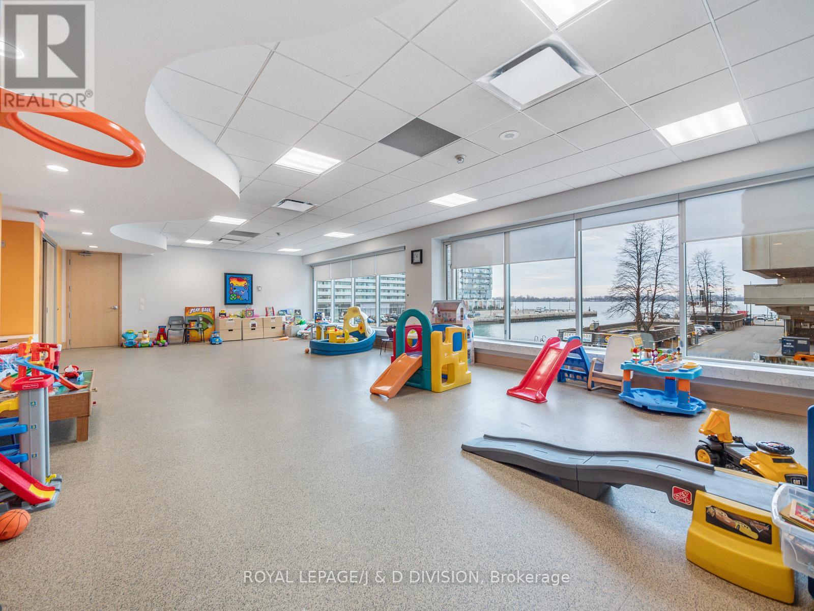 706 - 10 Queens Quay W, Toronto, Ontario  M5J 2R9 - Photo 25 - C12409062