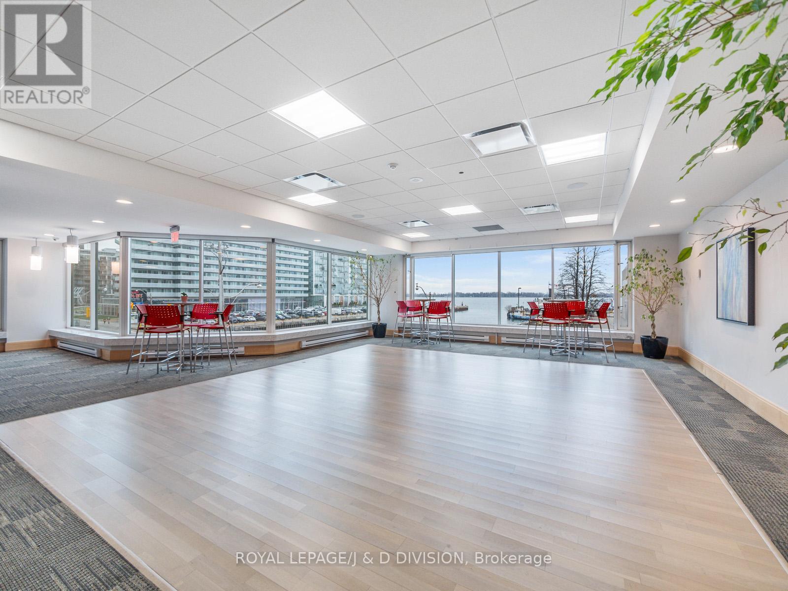 706 - 10 Queens Quay W, Toronto, Ontario  M5J 2R9 - Photo 28 - C12409062