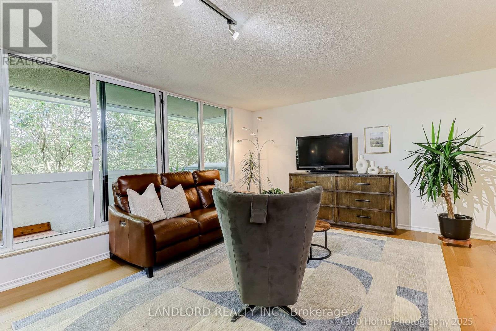 207 - 360 Bloor Street E, Toronto, Ontario  M4W 3M3 - Photo 11 - C12409135