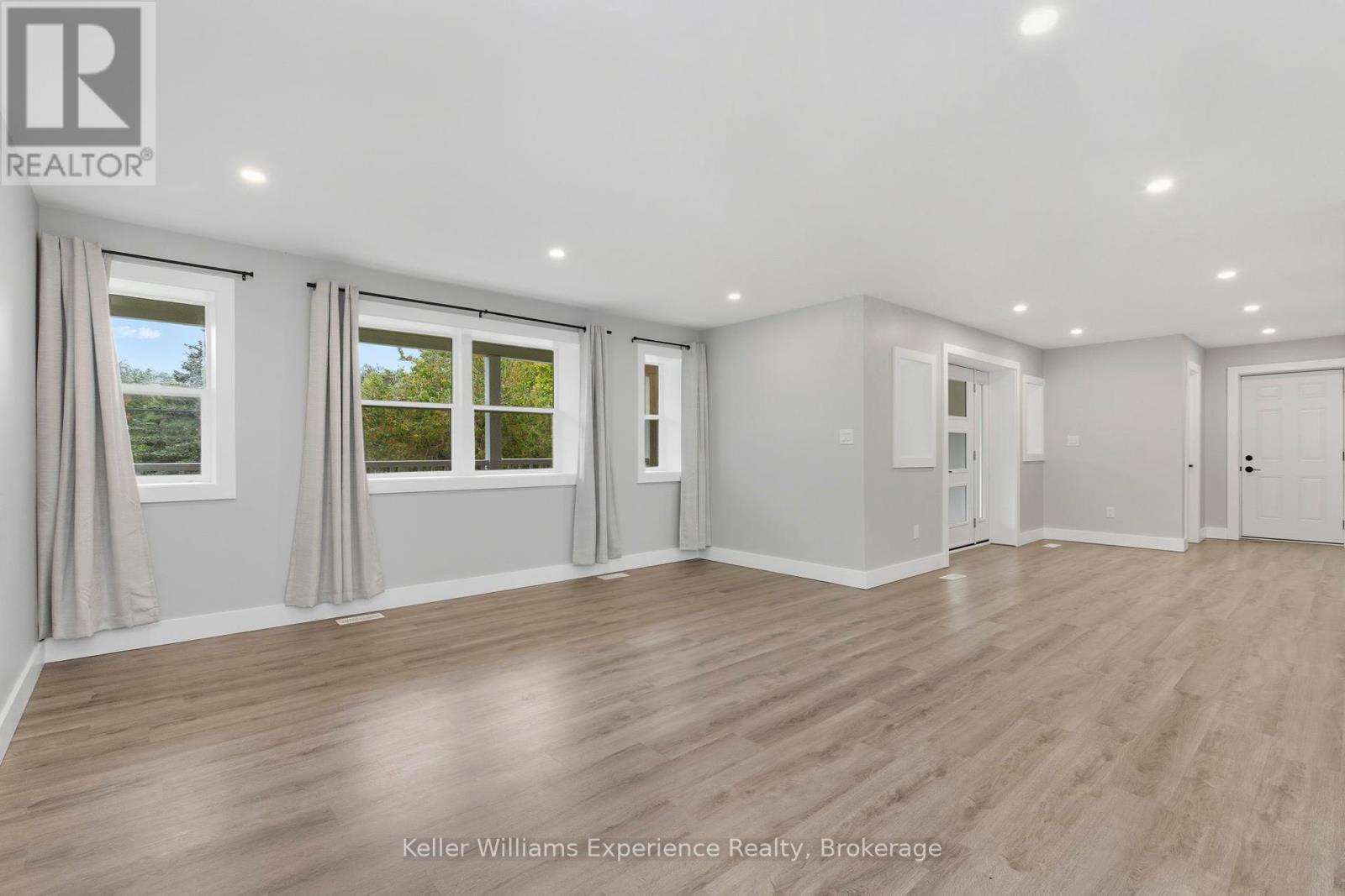 2425 Old Fort Road, Tay, Ontario  L4R 4K3 - Photo 18 - S12409170