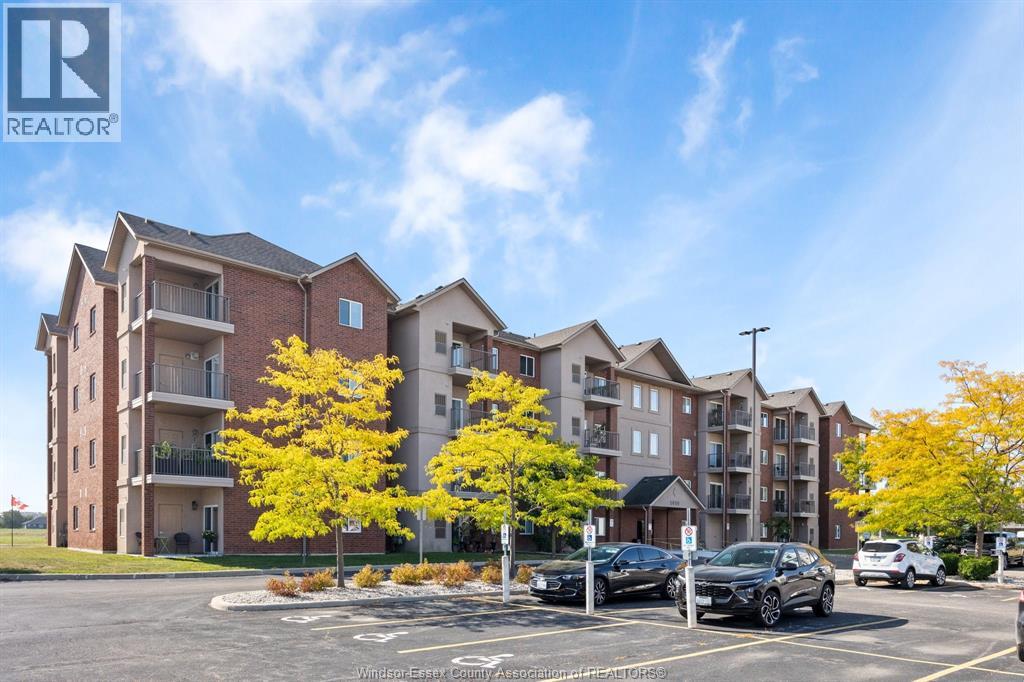 MLS# 25023678: 2650 SANDWICH WEST PARKWAY Unit# 403, LaSalle, Canada