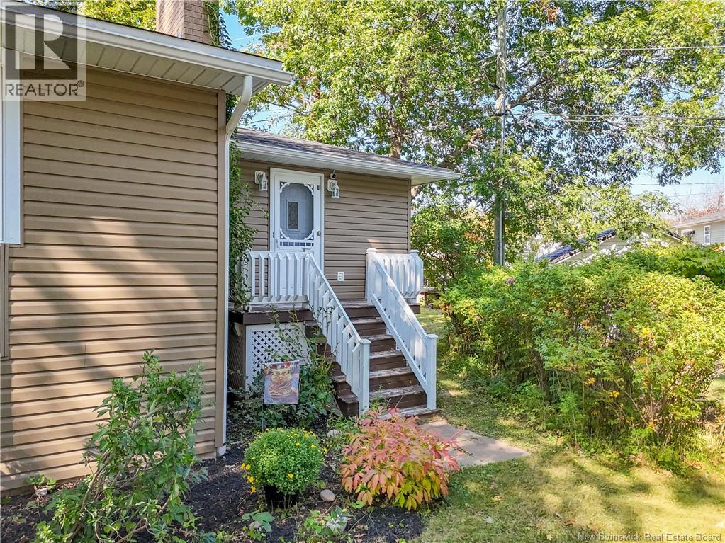 15 Coronation Court, Fredericton, New Brunswick  E3A 4K3 - Photo 4 - NB126731