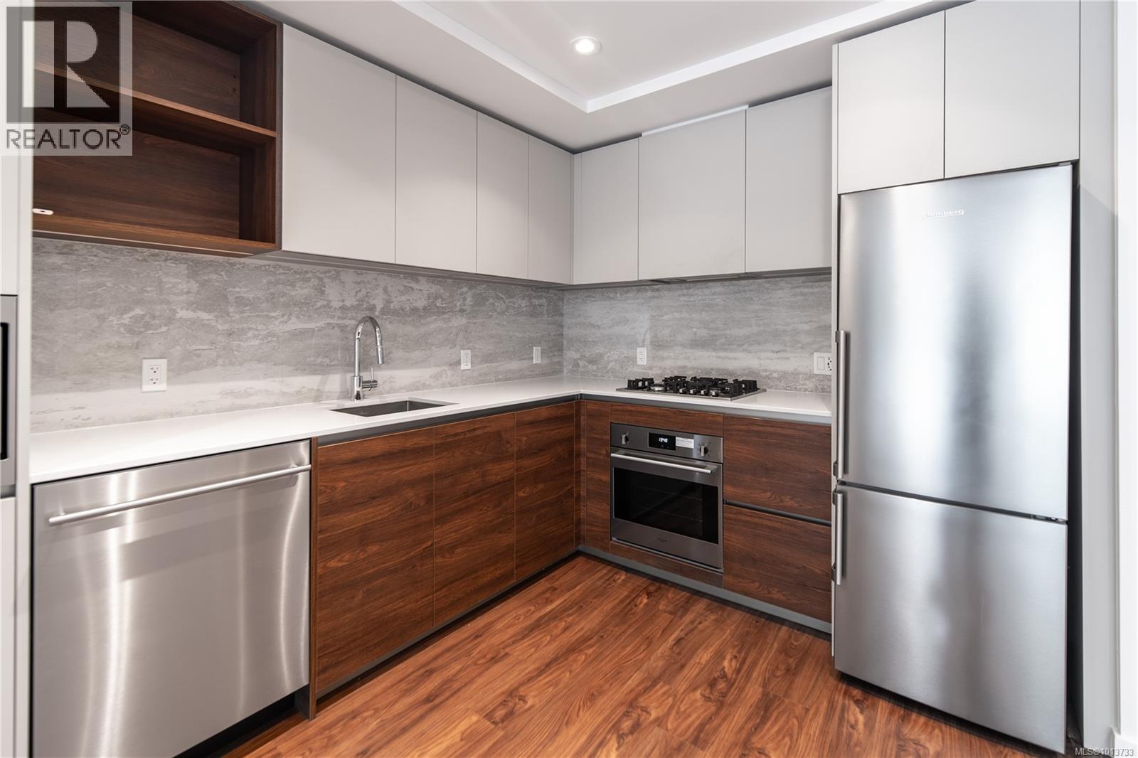 108 369 Tyee Rd, Victoria, British Columbia V9A 0B6 - Photo 7 - 1013733