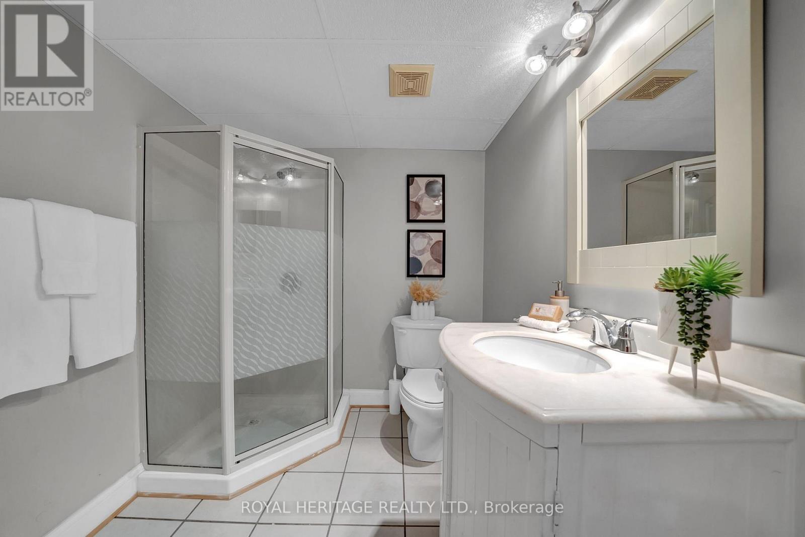 74 Stillwell Lane, Clarington, Ontario  L1B 1R4 - Photo 29 - E12409231