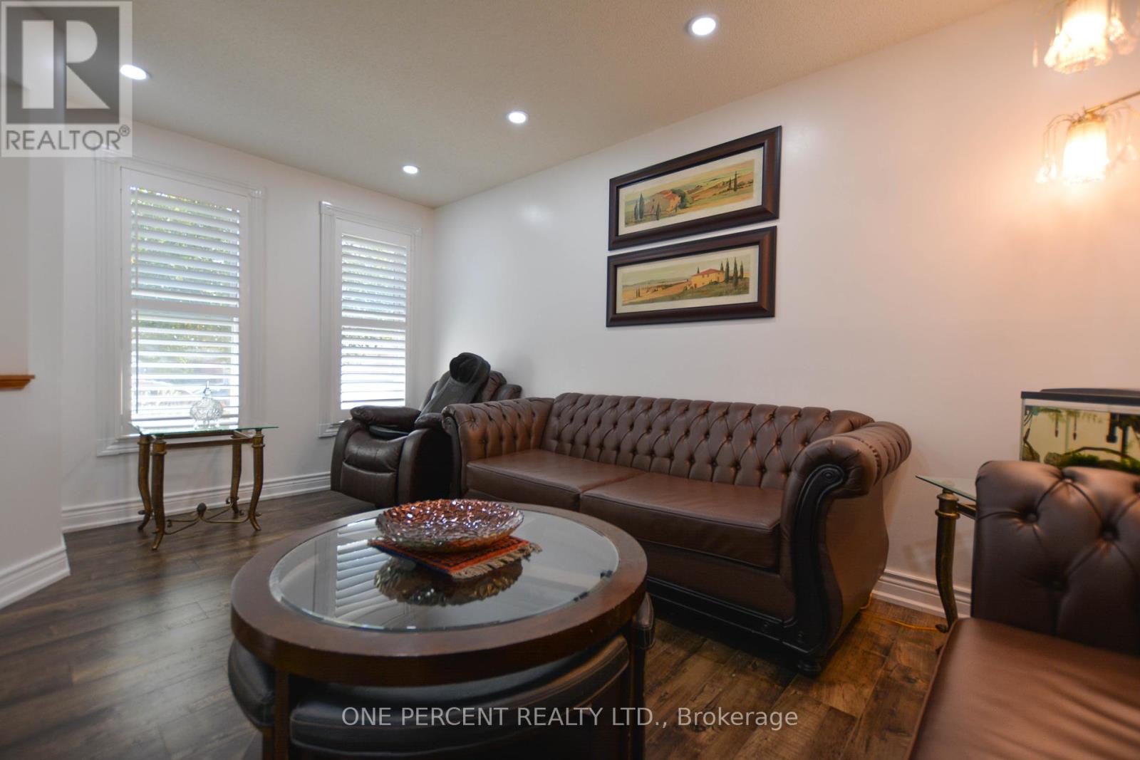 1778 Silverthorn Square, Pickering, Ontario  L1V 5C4 - Photo 7 - E12408948