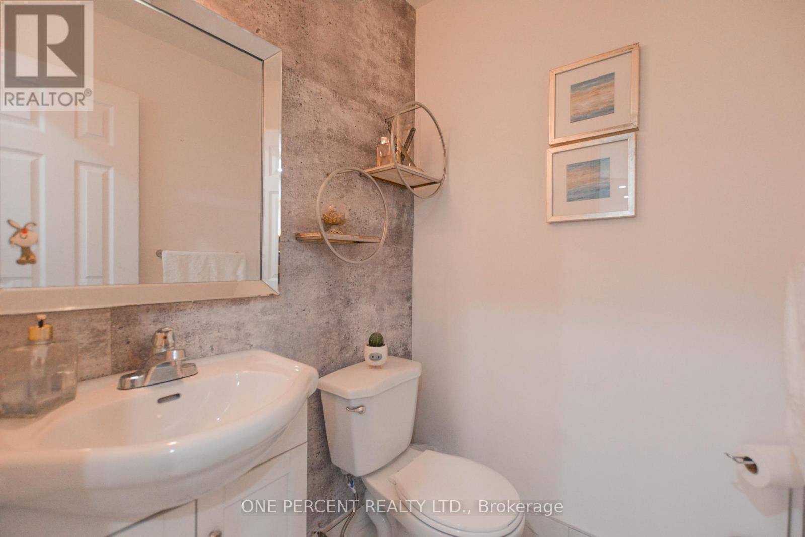 1778 Silverthorn Square, Pickering, Ontario  L1V 5C4 - Photo 9 - E12408948