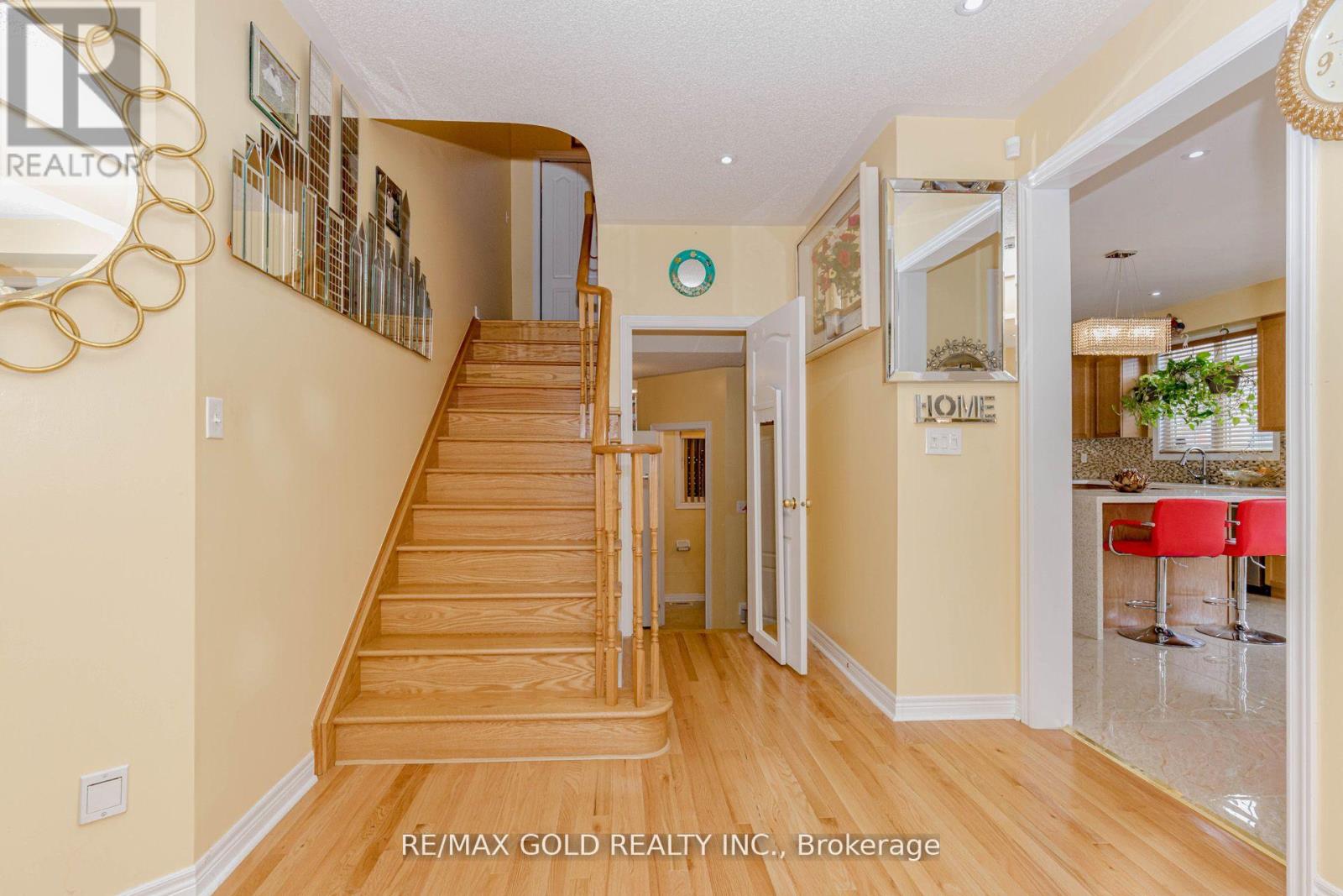 1554 Bruny Avenue, Pickering, Ontario  L0A 1G0 - Photo 12 - E12409029