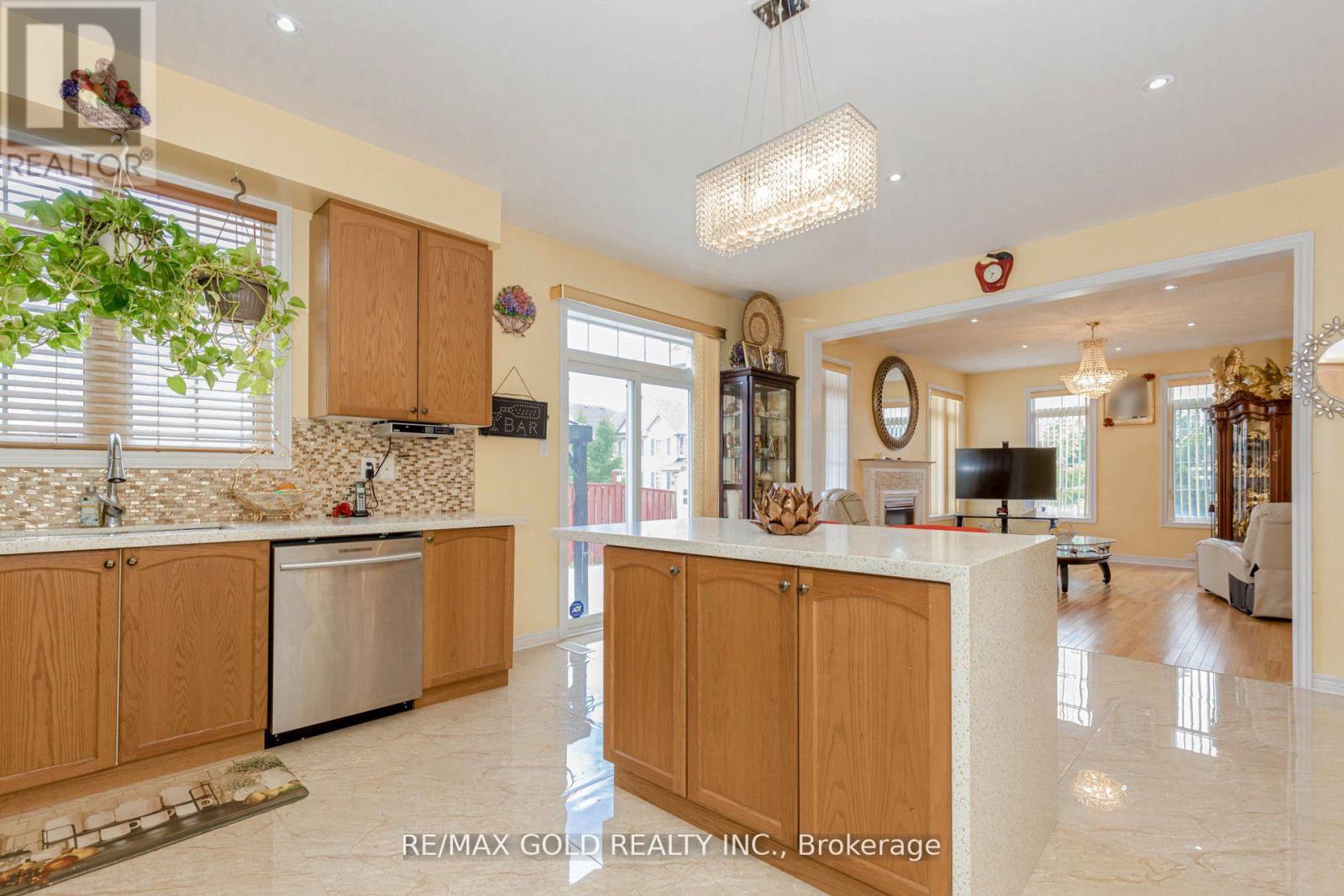 1554 Bruny Avenue, Pickering, Ontario  L0A 1G0 - Photo 17 - E12409029