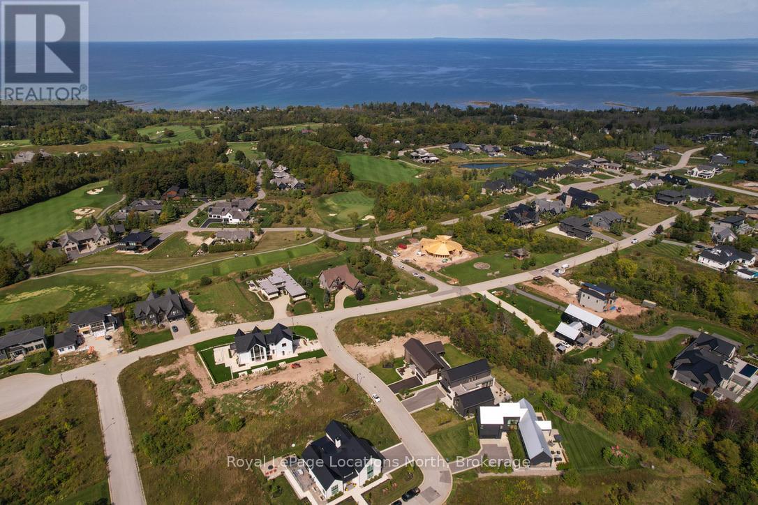 104 Maryward Crescent, Blue Mountains, Ontario  N0H 1J0 - Photo 48 - X12409198