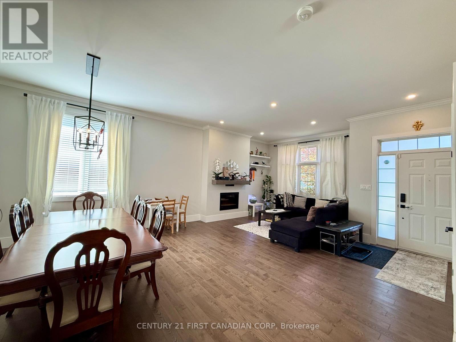 413 Ambleside Drive, London North, Ontario  N6G 4X9 - Photo 13 - X12409246