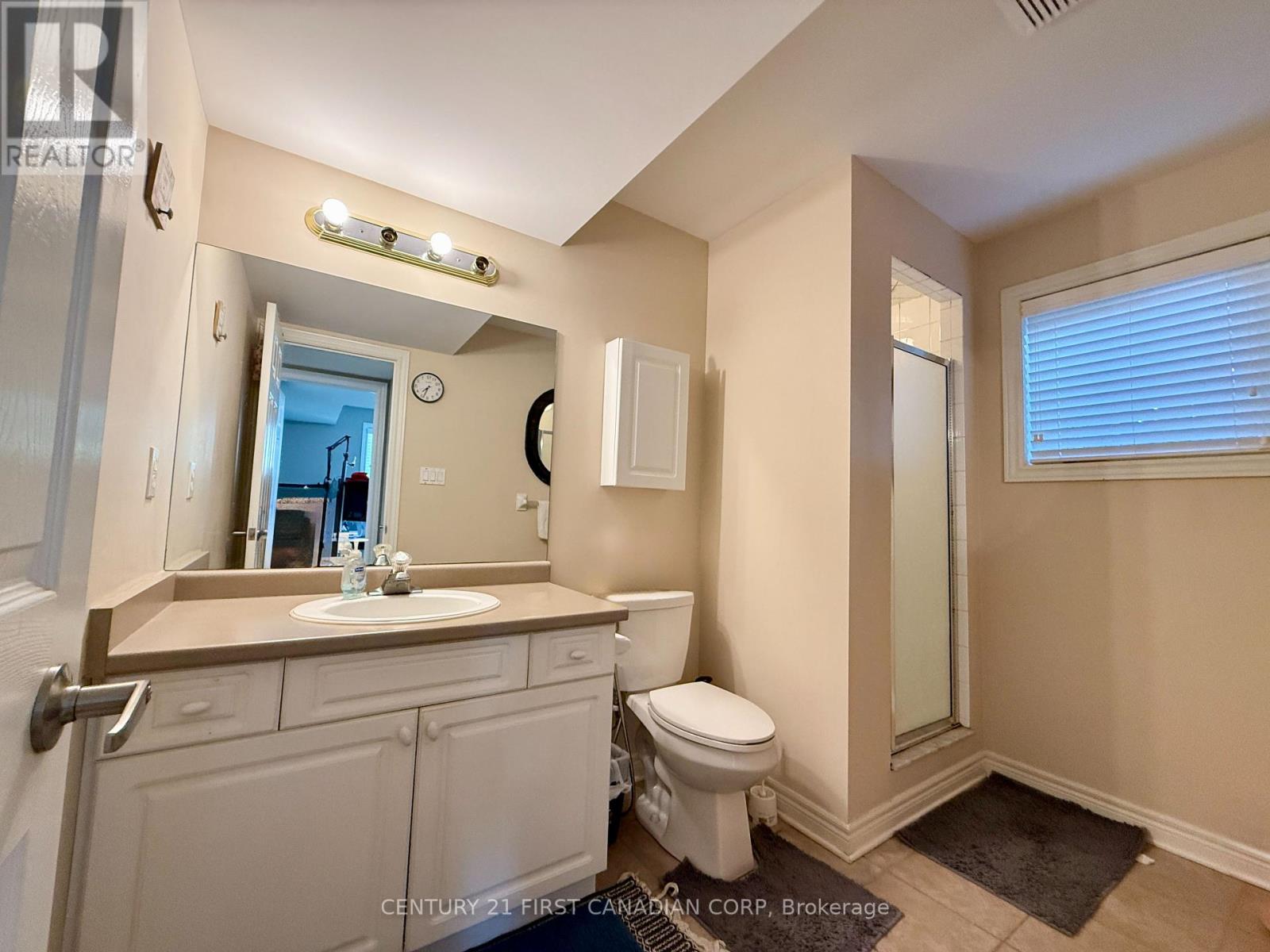413 Ambleside Drive, London North, Ontario  N6G 4X9 - Photo 18 - X12409246