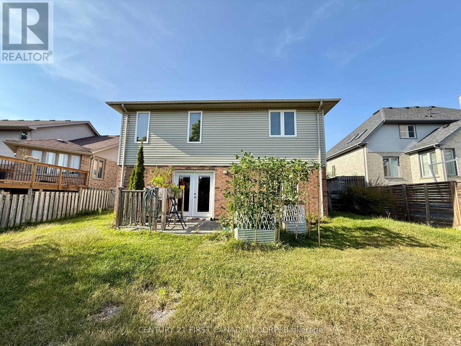 413 Ambleside Drive, London North, Ontario  N6G 4X9 - Photo 22 - X12409246