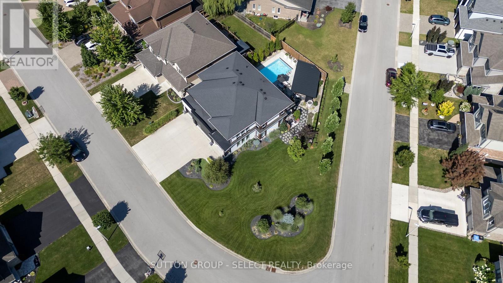 7 Valleyview Crescent, Middlesex Centre, Ontario  N0L 1R0 - Photo 7 - X12409259