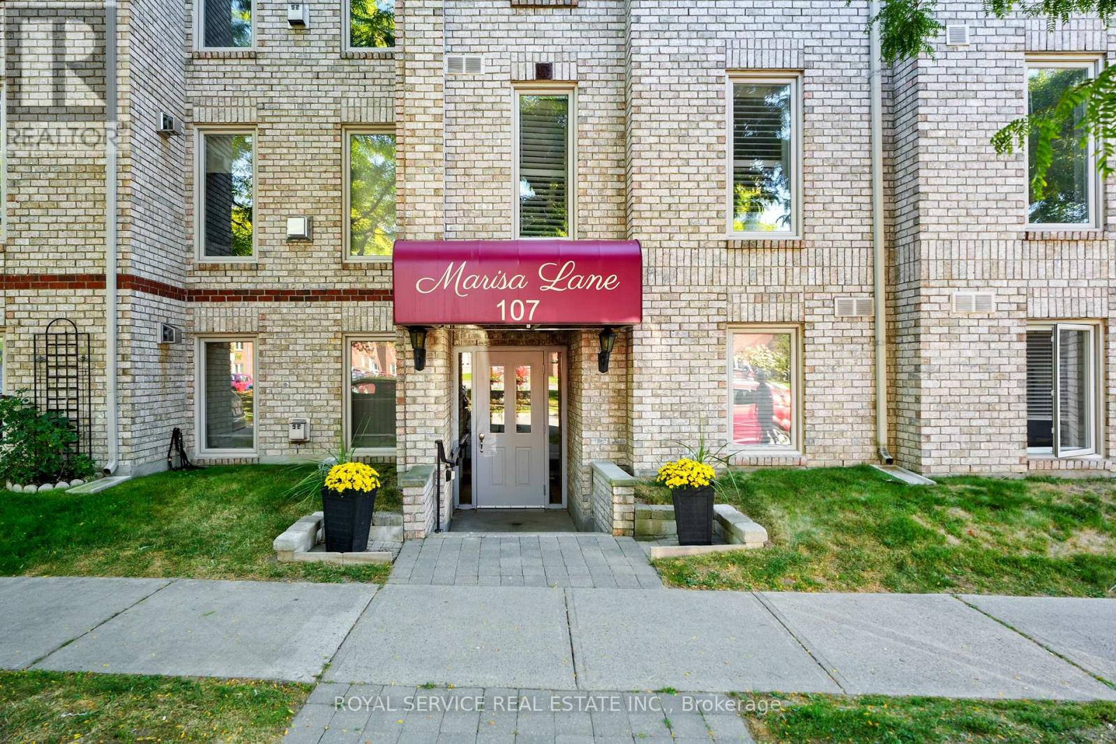 303 - 107 Marissa Lane, Cobourg, Ontario  K9A 5N6 - Photo 1 - X12409173