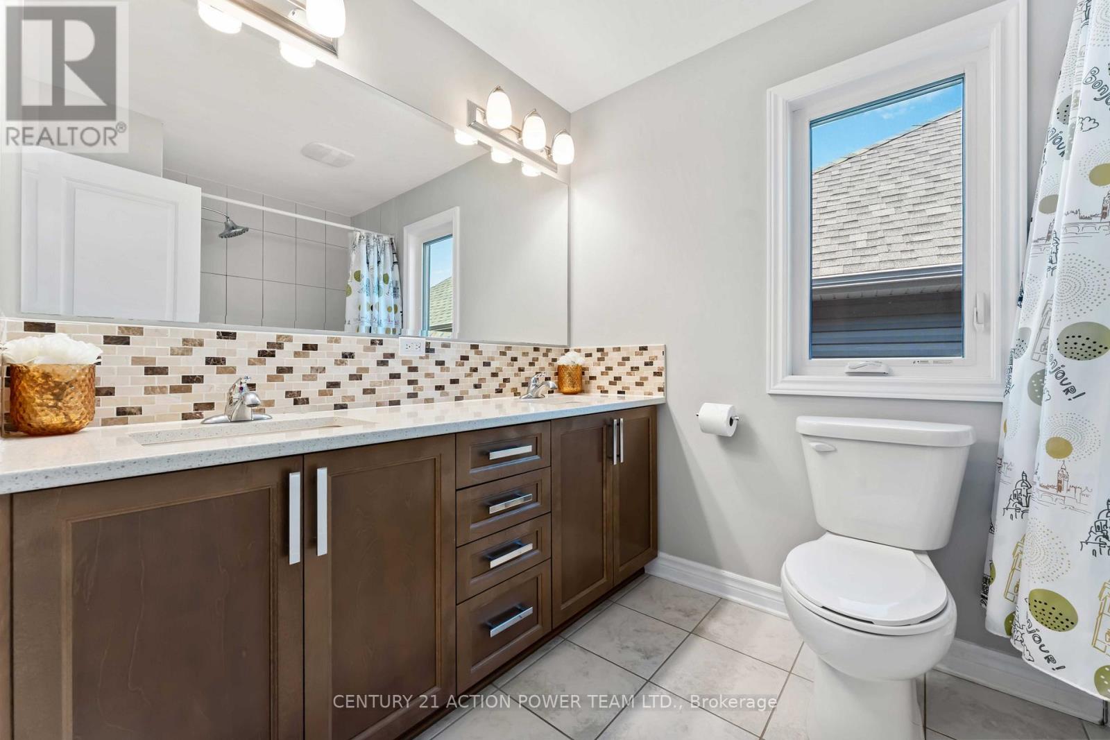 54 Malachigan Crescent, Ottawa, Ontario  K4A 1G6 - Photo 29 - X12409200