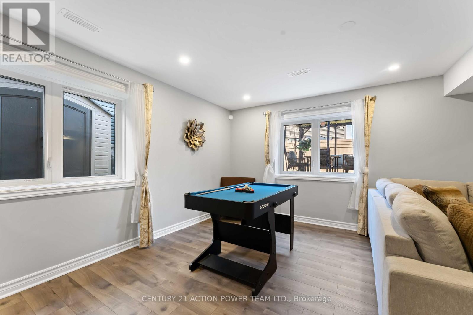 54 Malachigan Crescent, Ottawa, Ontario  K4A 1G6 - Photo 33 - X12409200