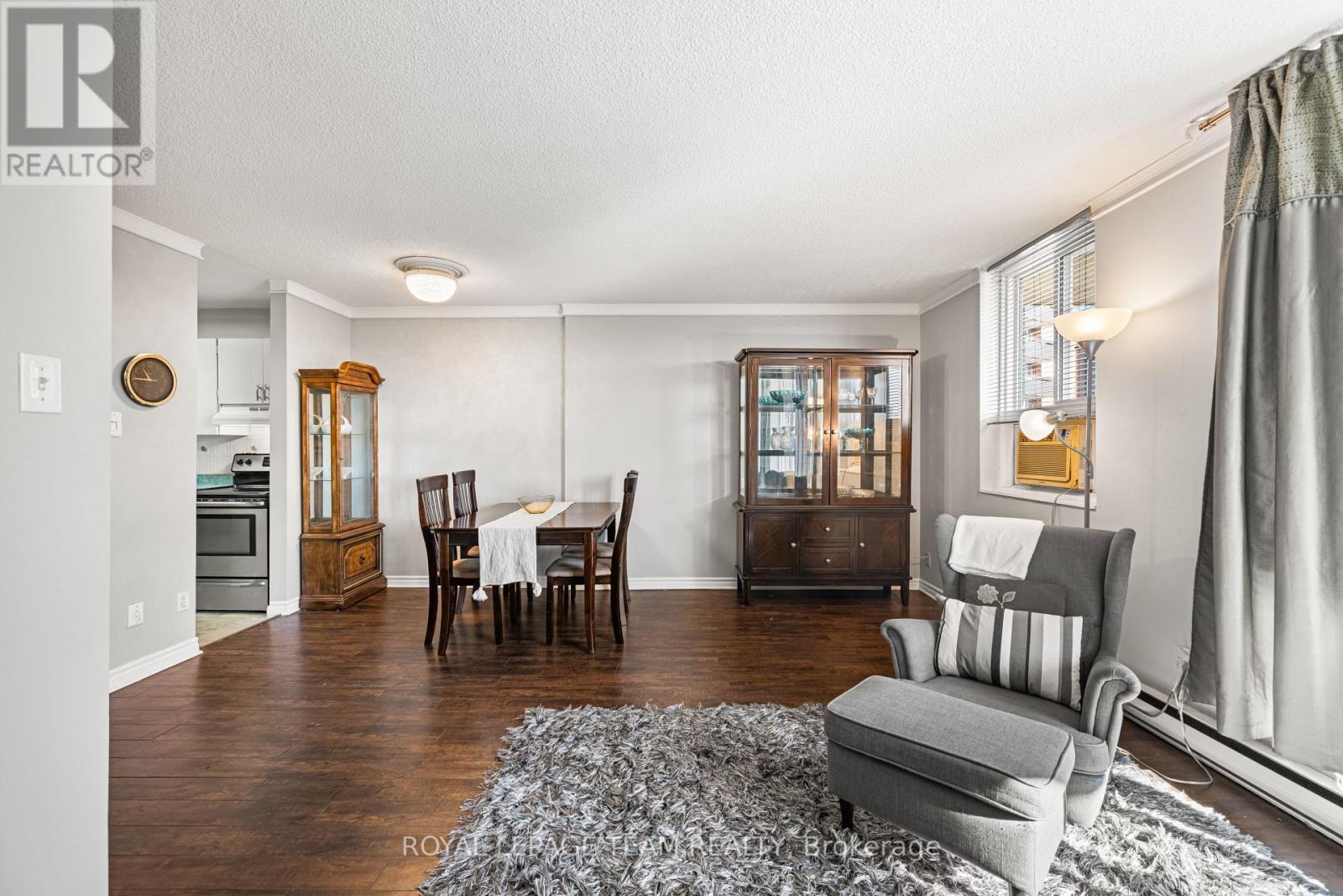316 - 2000 Jasmine Crescent, Ottawa, Ontario  K1J 8K4 - Photo 19 - X12409214