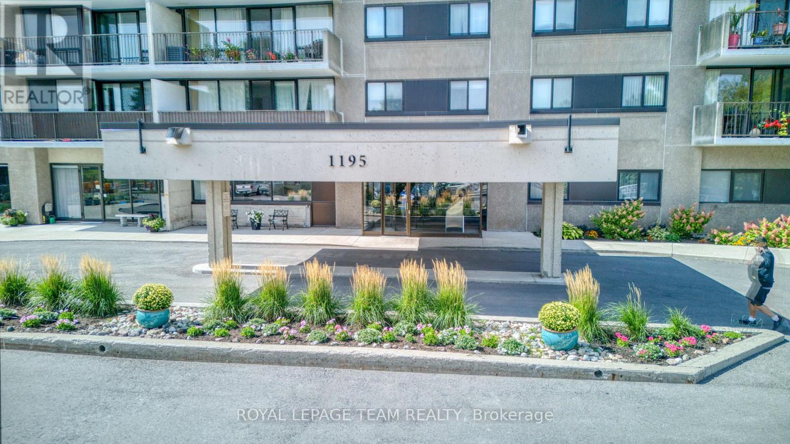 2006 - 1195 Richmond Road, Ottawa, Ontario  K2B 8E4 - Photo 3 - X12409224