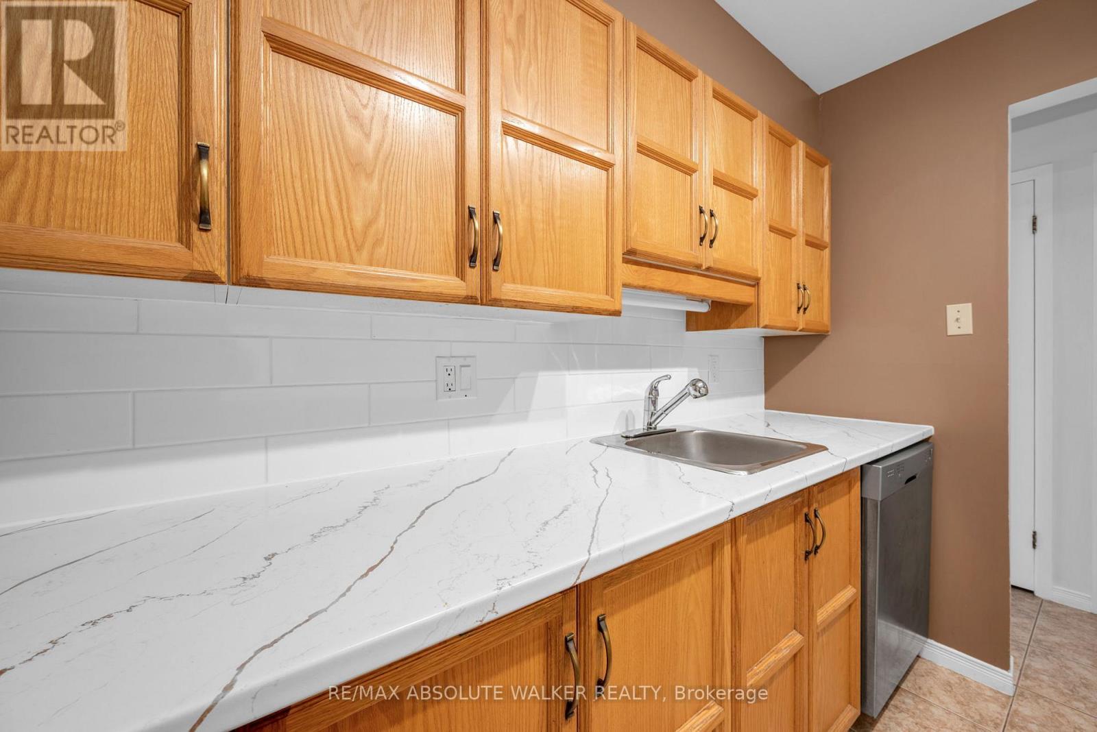 108 - 500 Canteval Terrace, Ottawa, Ontario  K4A 2C8 - Photo 10 - X12409235