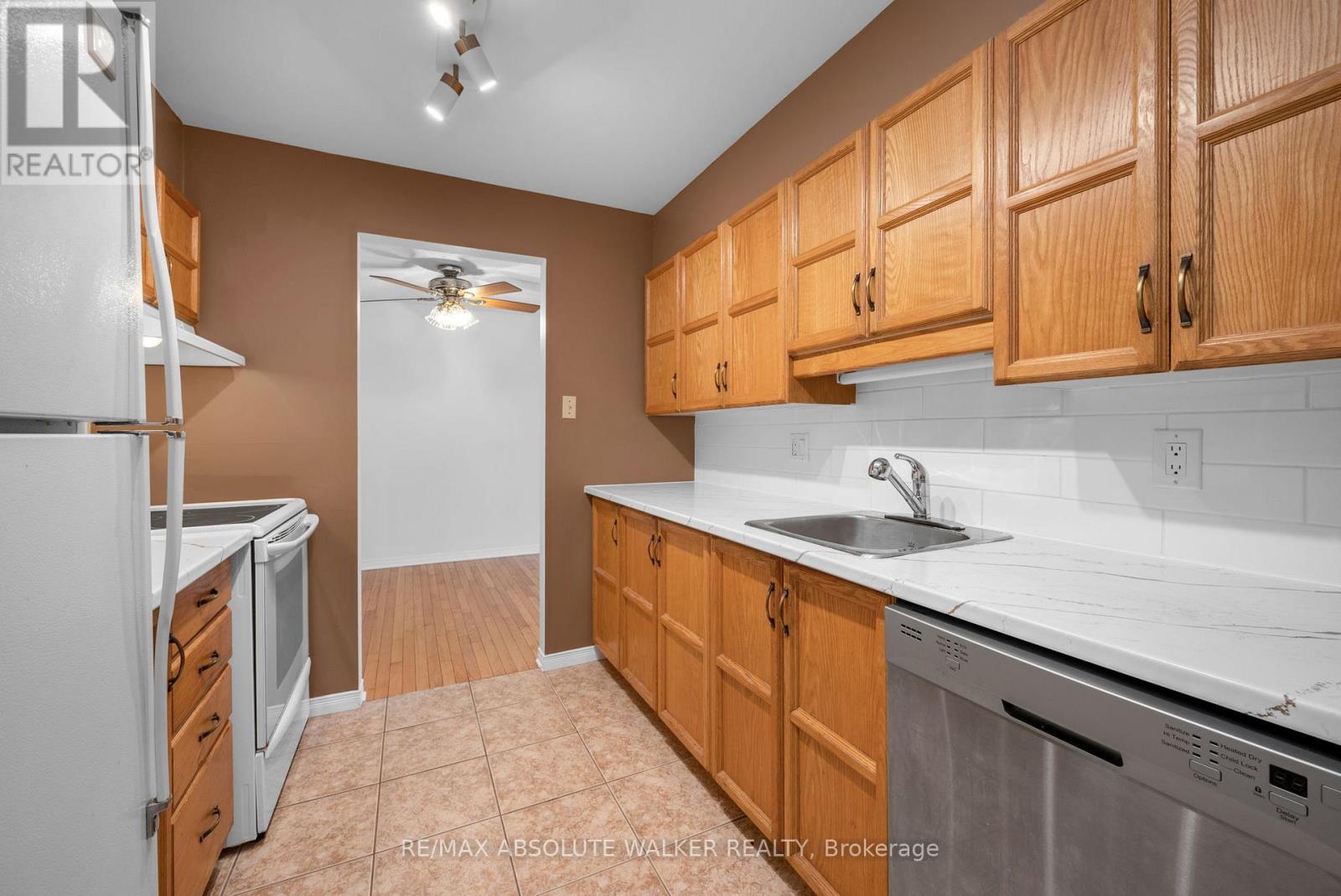 108 - 500 Canteval Terrace, Ottawa, Ontario  K4A 2C8 - Photo 12 - X12409235