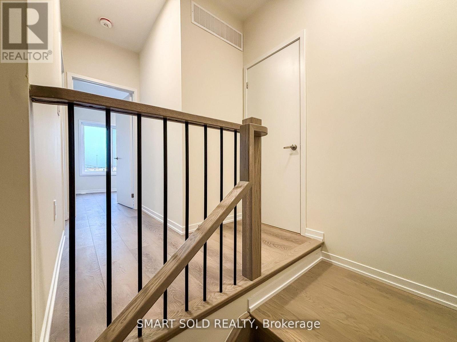 8 Matawin Lane, Richmond Hill, Ontario  L4B 0H8 - Photo 16 - N12408929