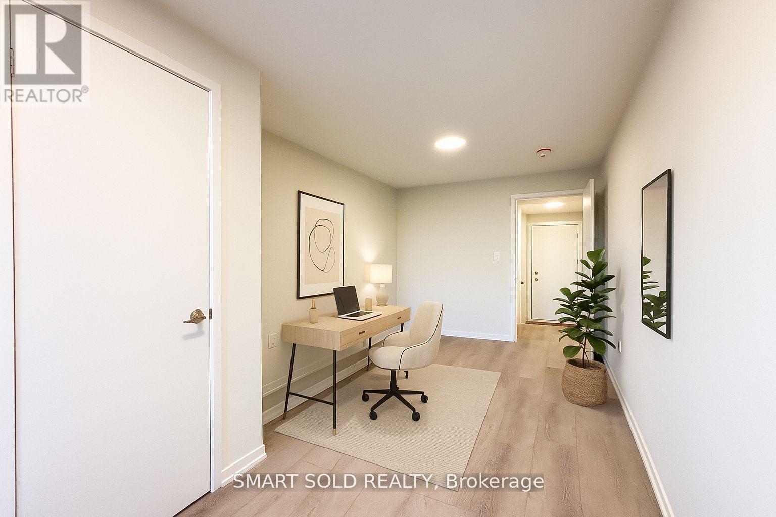 8 Matawin Lane, Richmond Hill, Ontario  L4B 0H8 - Photo 5 - N12408929