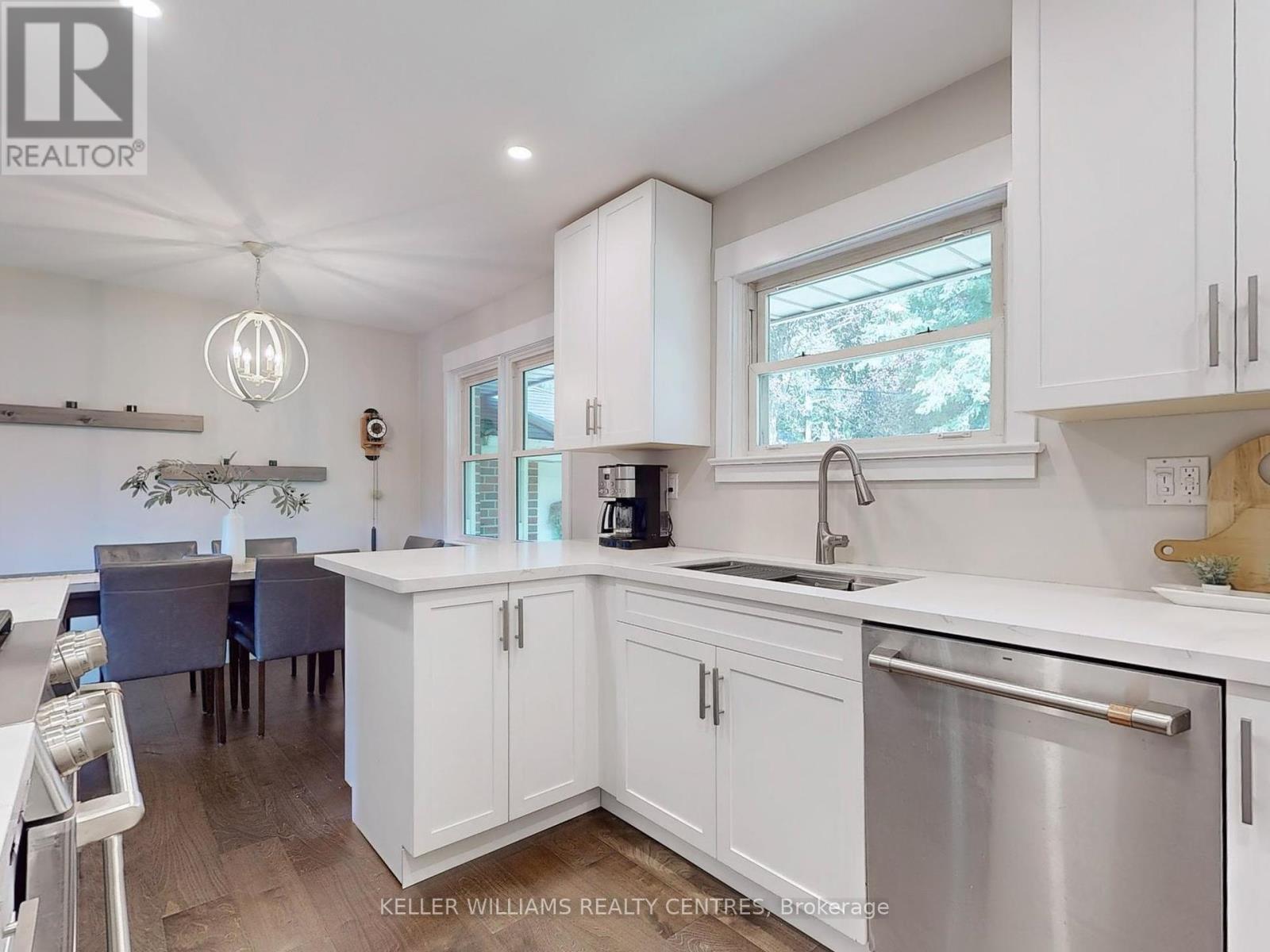 128 Maytree Avenue, Whitchurch-Stouffville, Ontario  L4A 1G2 - Photo 10 - N12408987