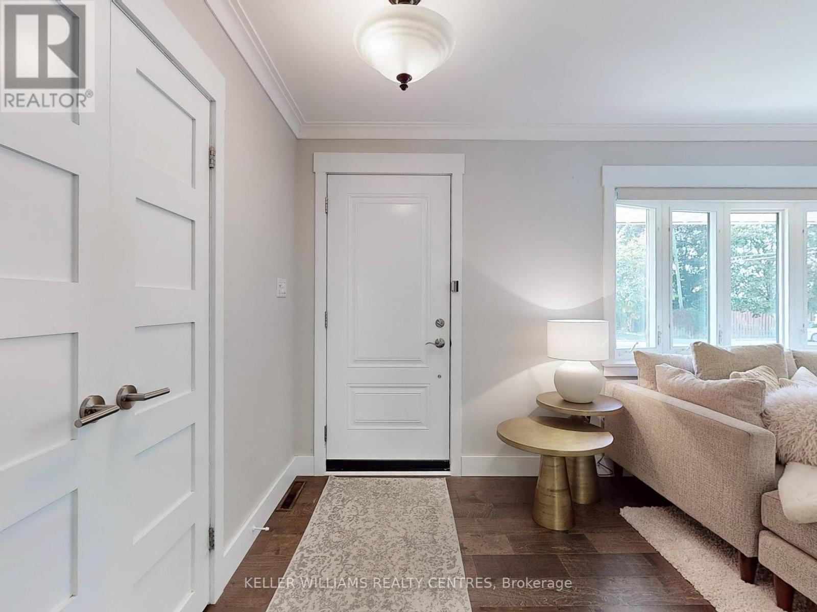 128 Maytree Avenue, Whitchurch-Stouffville, Ontario  L4A 1G2 - Photo 3 - N12408987