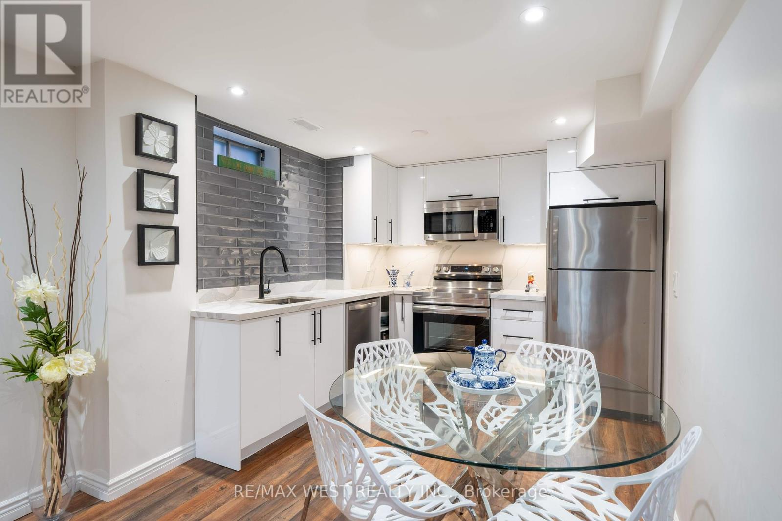 62 Briardale Place, Aurora, Ontario  L4G 6M4 - Photo 40 - N12409028