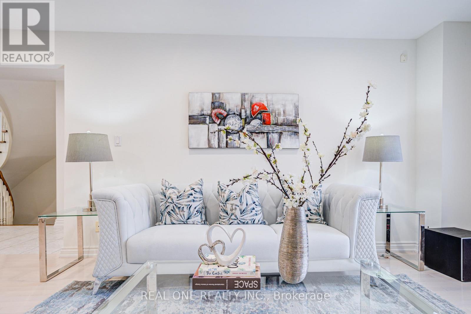 27 Binscarth Crescent, Vaughan, Ontario  L4J 4S4 - Photo 19 - N12409040