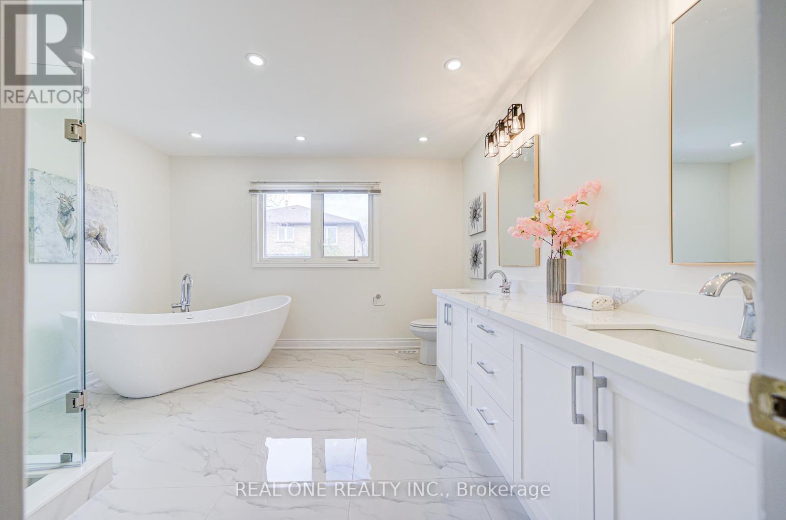 27 Binscarth Crescent, Vaughan, Ontario  L4J 4S4 - Photo 29 - N12409040