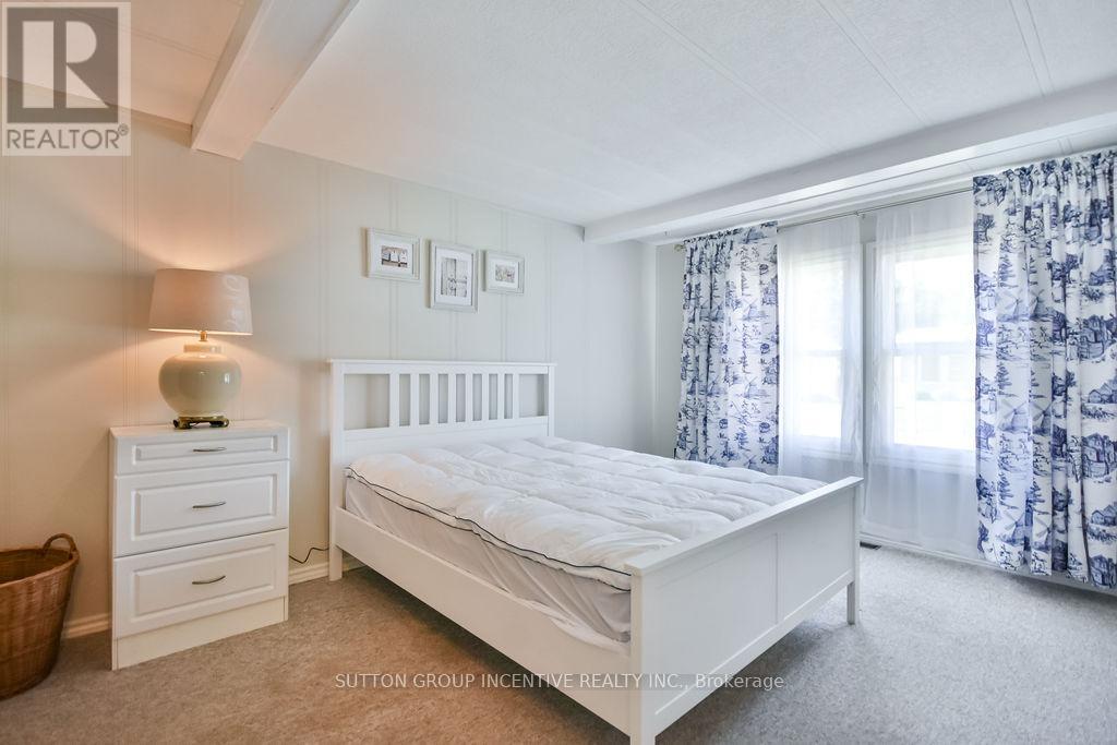 118 Linden Lane, Innisfil, Ontario  L9S 1N3 - Photo 19 - N12409042