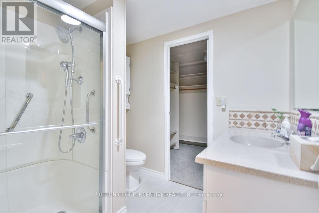 118 Linden Lane, Innisfil, Ontario  L9S 1N3 - Photo 27 - N12409042
