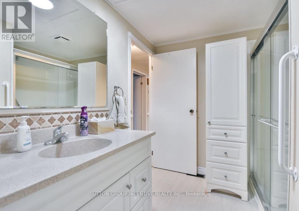118 Linden Lane, Innisfil, Ontario  L9S 1N3 - Photo 29 - N12409042