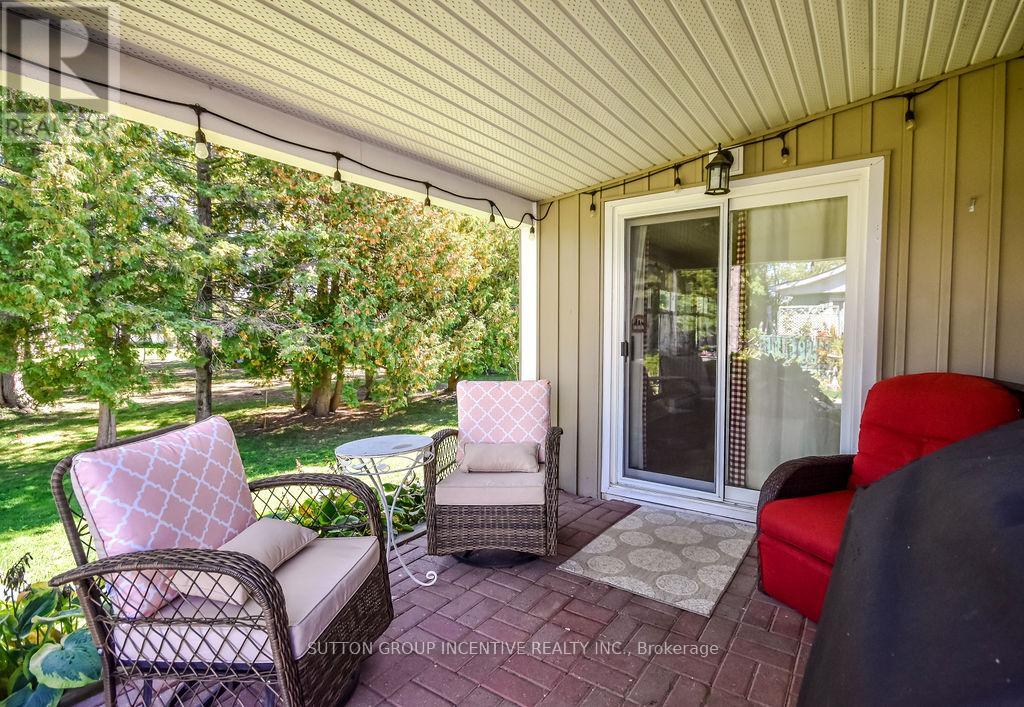 118 Linden Lane, Innisfil, Ontario  L9S 1N3 - Photo 34 - N12409042