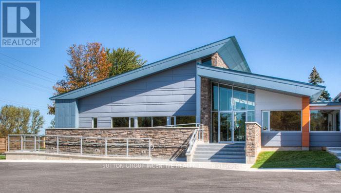 118 Linden Lane, Innisfil, Ontario  L9S 1N3 - Photo 46 - N12409042