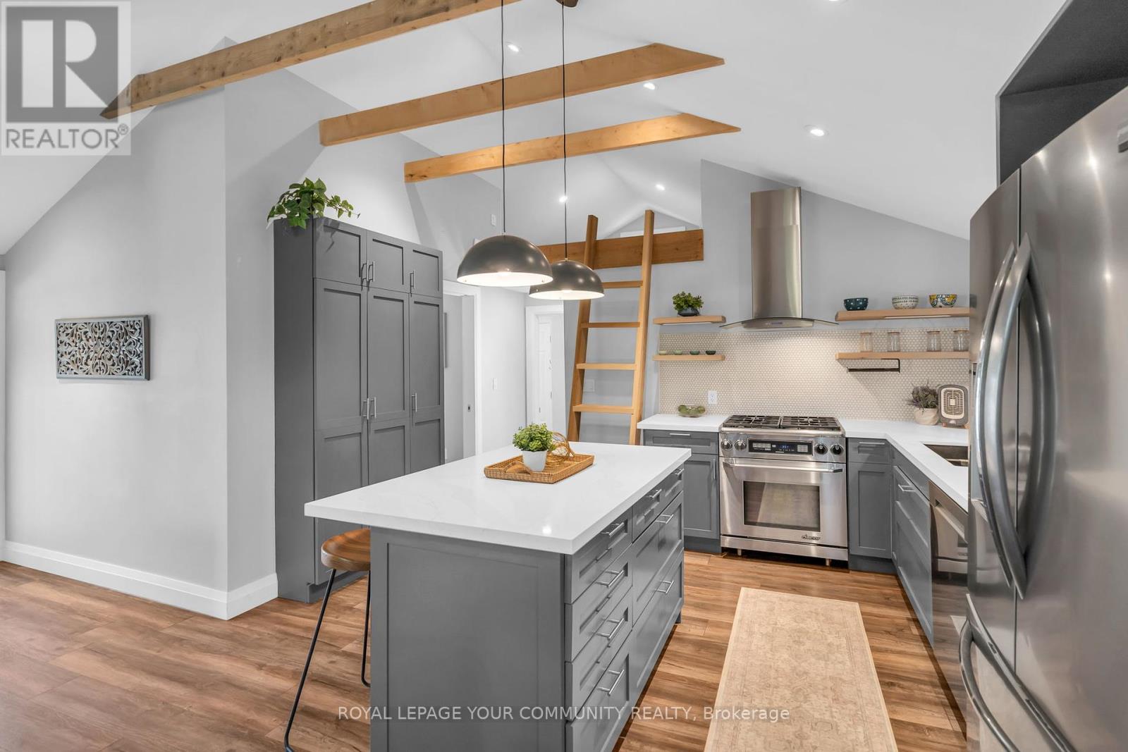 130 Woodfield Drive, Georgina (Pefferlaw), Ontario  L0E 1N0 - Photo 10 - N12409046