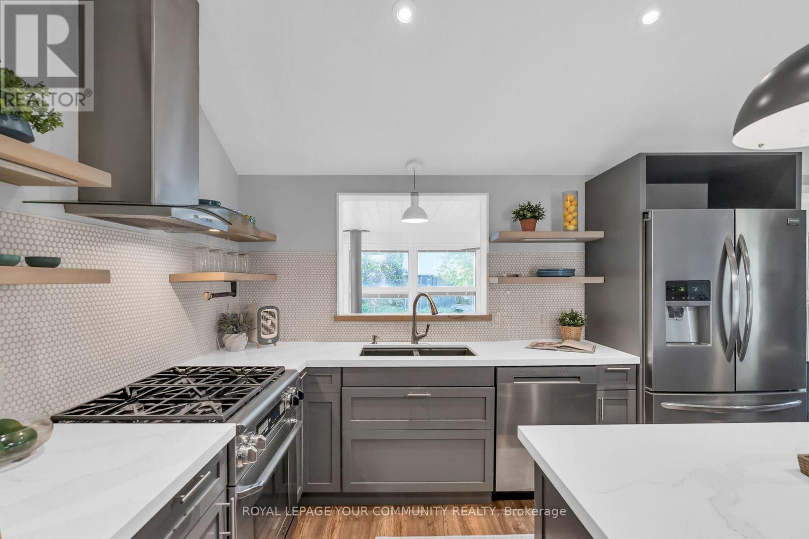 130 Woodfield Drive, Georgina (Pefferlaw), Ontario  L0E 1N0 - Photo 12 - N12409046