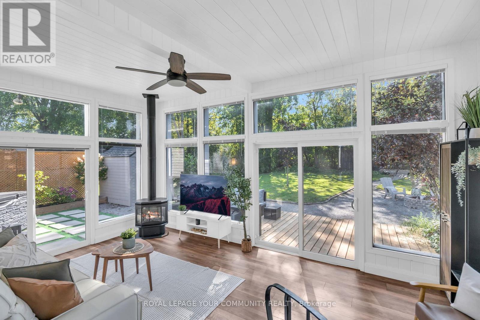 130 Woodfield Drive, Georgina (Pefferlaw), Ontario  L0E 1N0 - Photo 17 - N12409046